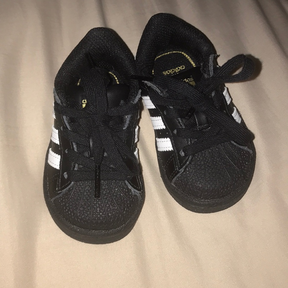 Adidas Size Toddler 4